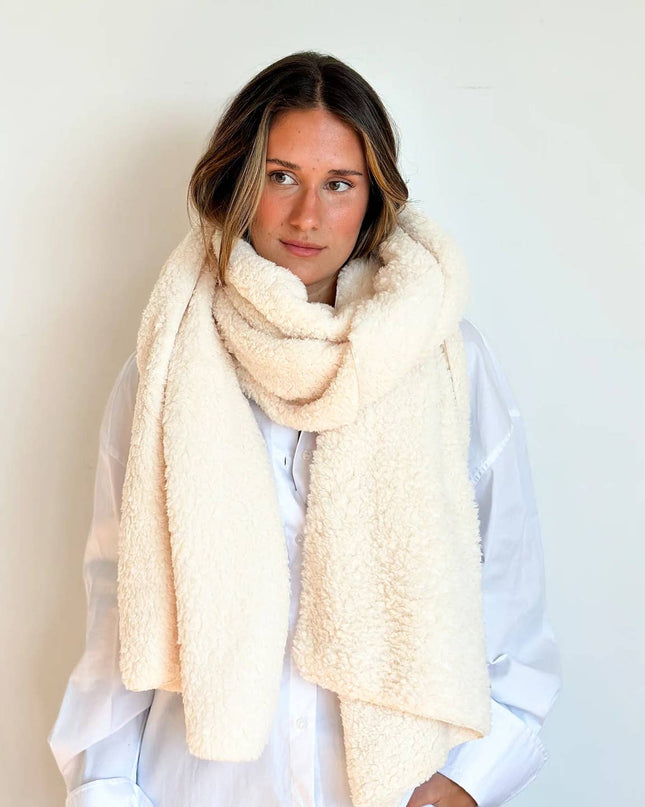 Grote teddy sjaal – blauw / ecru / mosterdgeel